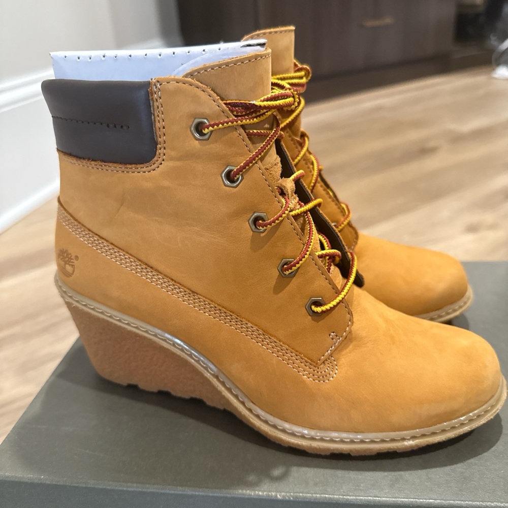 Timberland Women's Brown Wedge Boots
